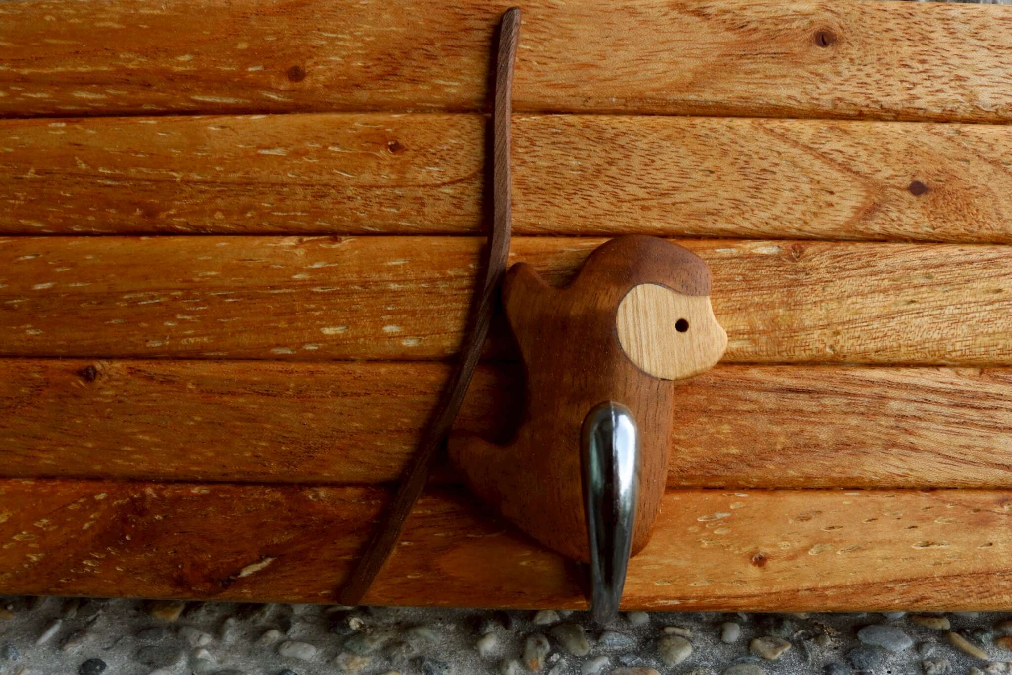 猴子掛衣板掛勾正面特寫